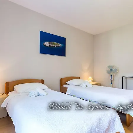 Quattro Cantoni Apartments Apartman